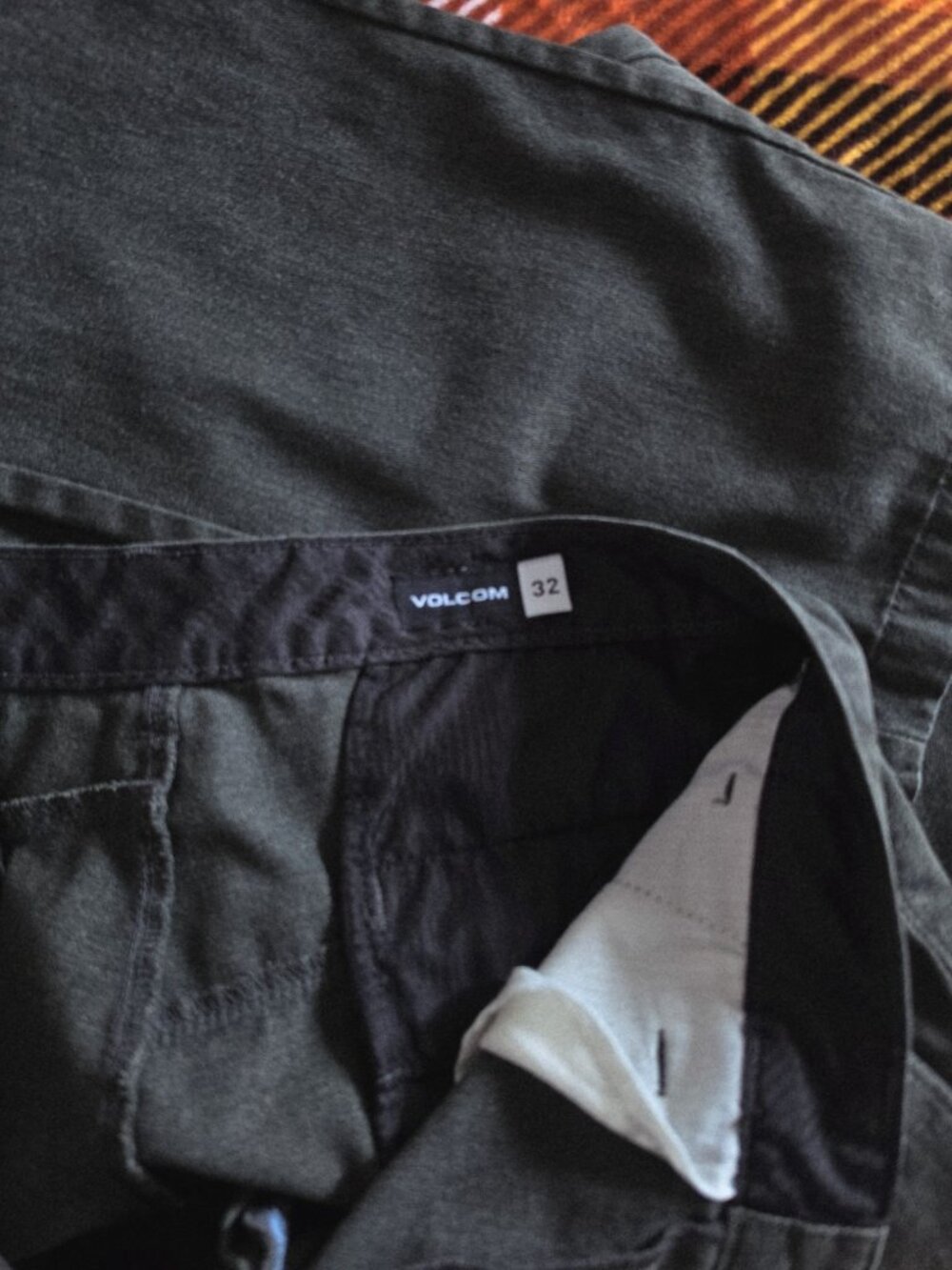 Volcom True To This Gray Chino Pants Mens 32x30 Straight Leg Twill - Picture 2 of 12